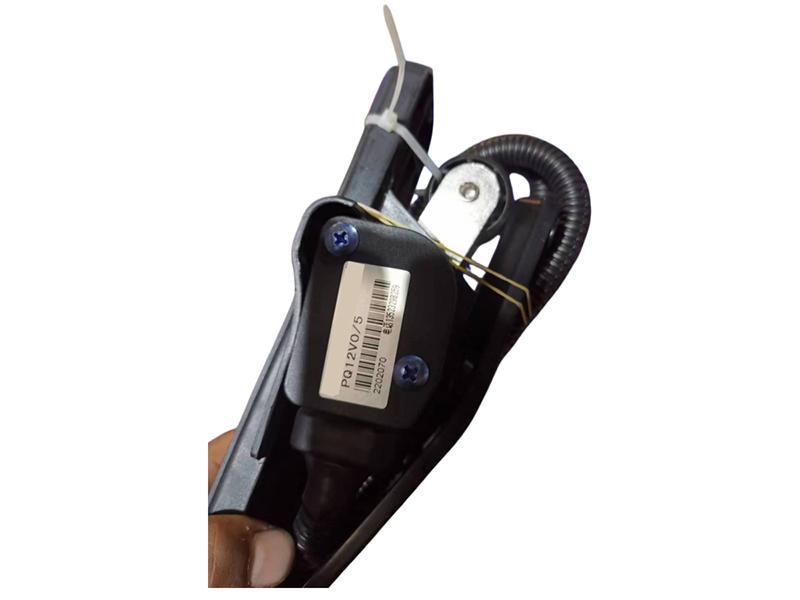 Pedal acelerador alterno
